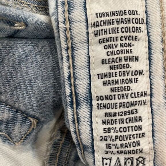 indigo Rein Acid Washed Distressed Cut Off Frayed Denim Jeans Shorts Size 3 - Picture 12 of 14